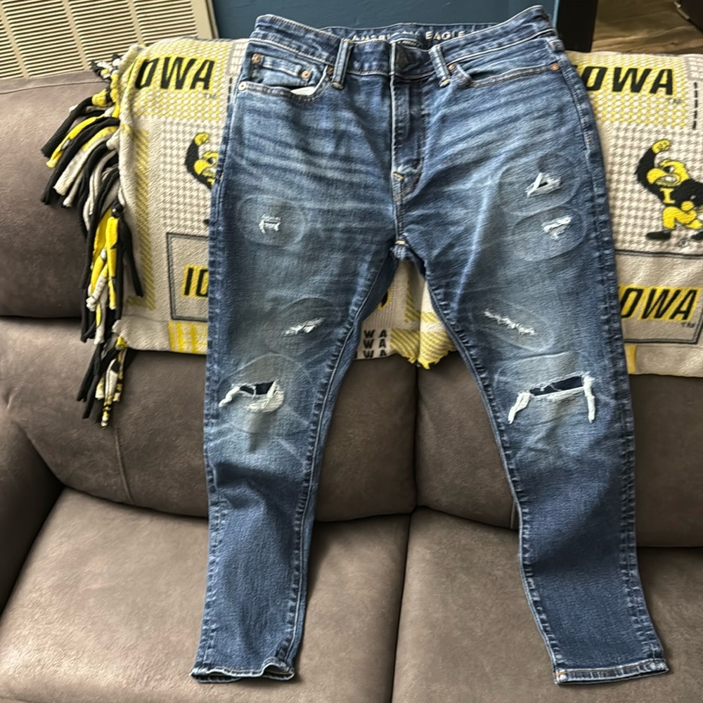 Men’s American Eagle Jeans.